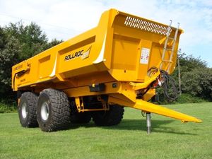 tandem trailer