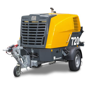 trailer-mounted concrete pump