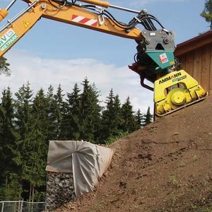 excavator vibratory plate 1