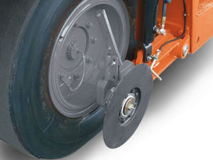 pneumatic tired road roller