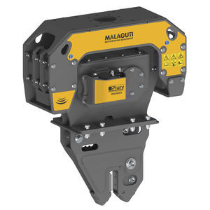 pile driver with H-beam clamp