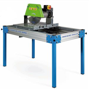 circular sawing machine
