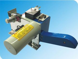 blade cutting machine