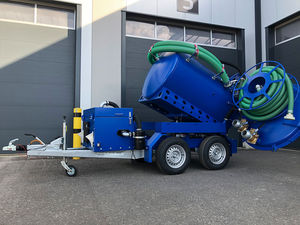 suction unit with vacuum pump