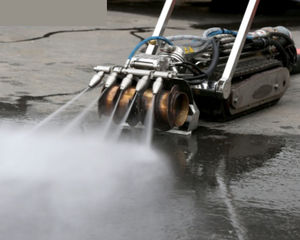 water tank cleaning robot