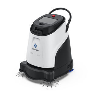 commercial vacuum cleaner