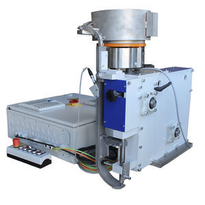electric eyeleting machine