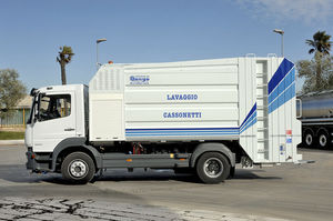 side-loader bin washer