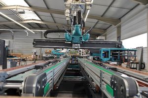 3-axis CNC machining center 1