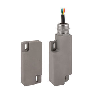 magnetic proximity switch