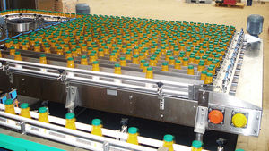 conveyor accumulating table