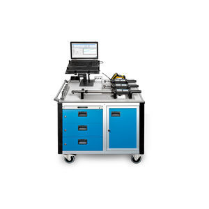semi-automatic assembly station