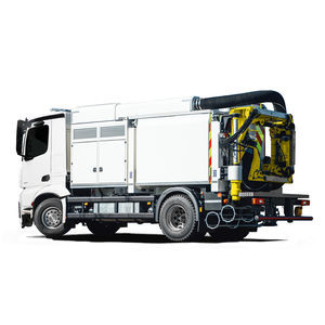 solid and liquid material suction excavator