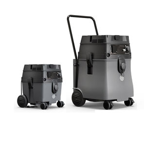 commercial vacuum cleaner 1