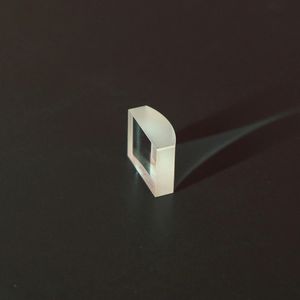 cylindrical lens element