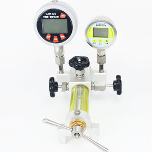 hydraulic pressure calibration pump