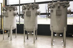 bag filter housing