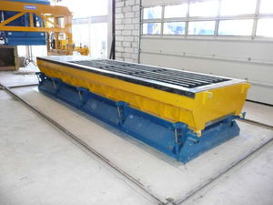 fresh concrete vibrating table 1