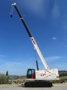 crawler crane