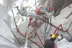 rotary drilling rig