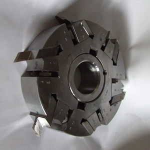 nut tightening module