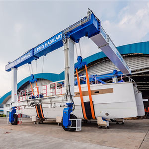 boat straddle carrier 1