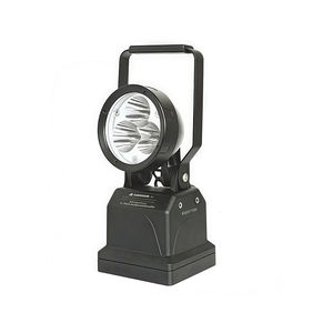 LED searchlight