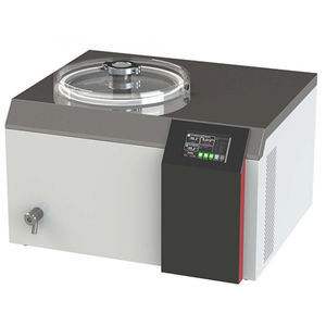 laboratory freeze dryer