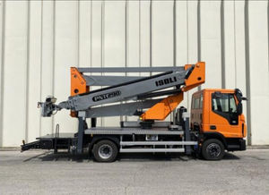 truck-mounted articulated boom lift 1