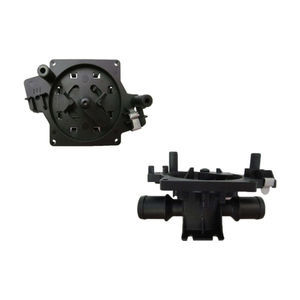 Bowden cable thermostatic valve