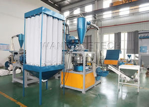plastic pulverizer