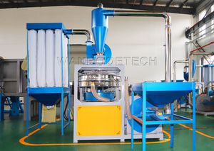 plastic pulverizer