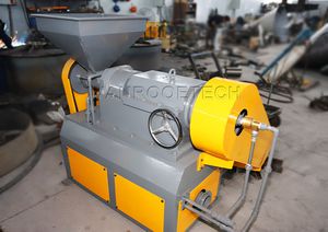 rubber pulverizer