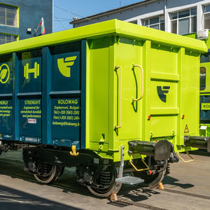 wheeled carrier 1