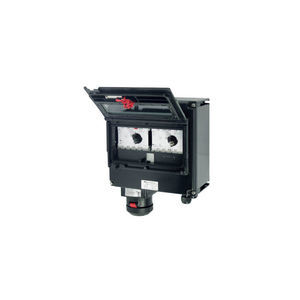 wall-mounted socket 1