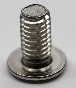 fastening screw