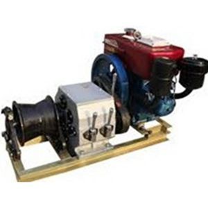 winch with combustion engine 1