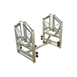 metal stand 1