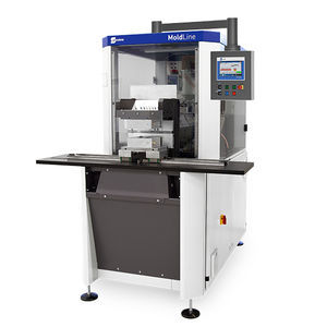 elastomer molding machine