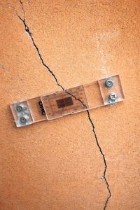 crack meter