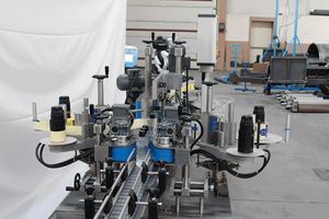 automatic labelling machine