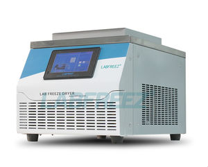 laboratory freeze dryer