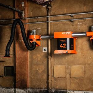 wall-mounted fume extractor
