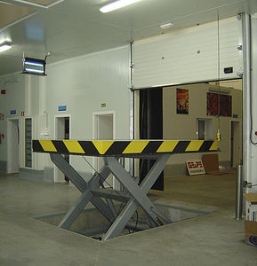 scissor lift table