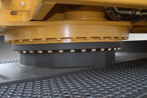 摇臂式日志装载机