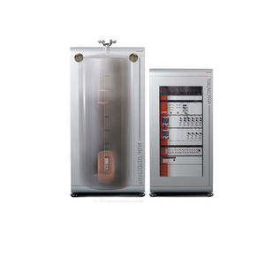 liquid helium bath cryostat
