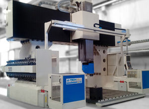 5-axis CNC milling machine - LaborMac - COMI GROUP - vertical / mobile  gantry / for aluminum