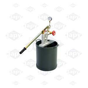 manual test pump