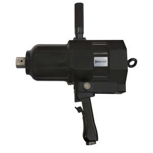pneumatic impact wrench