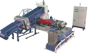 PET recycling unit